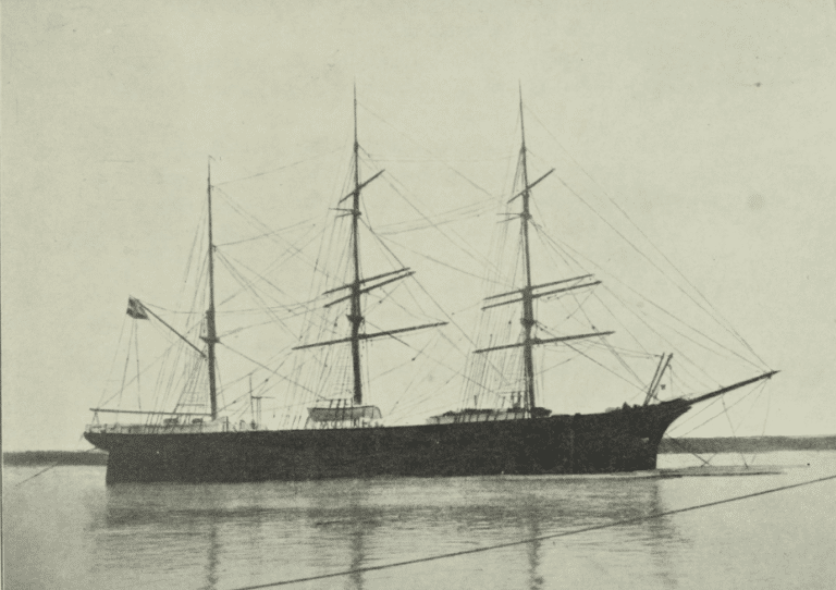 Seilskipet Favorit, fotografert i Pensacola i 1899, kjent som skipet Lars Markussen seilte med før han rømte i 1887.