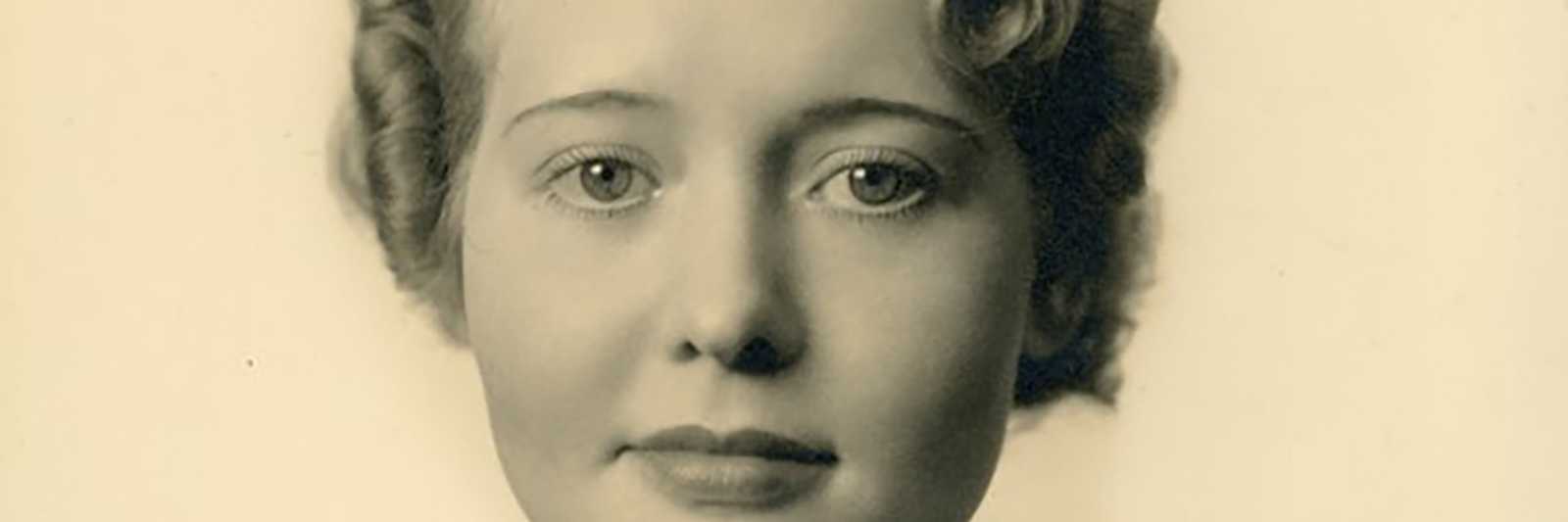 Ingeborg at Vang Studio. Archival reference: The National Archives of Norway, Pa 1870 Gullestad, Ingeborg, AV/SAST-A-00048/U/Ub/L0001/0001 