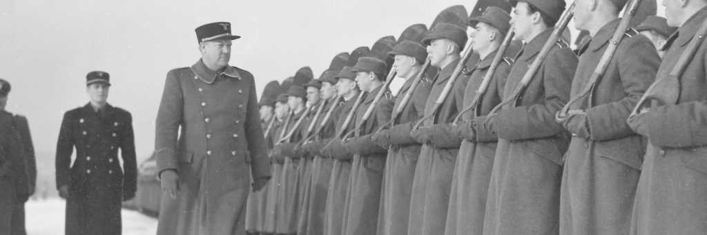 Ministerpresident Quislings ankomst fra Tyskland 1942/02/18. Arkivreferanse: RA/RAFA-3309/U 39B/5 /39-5-8a img272