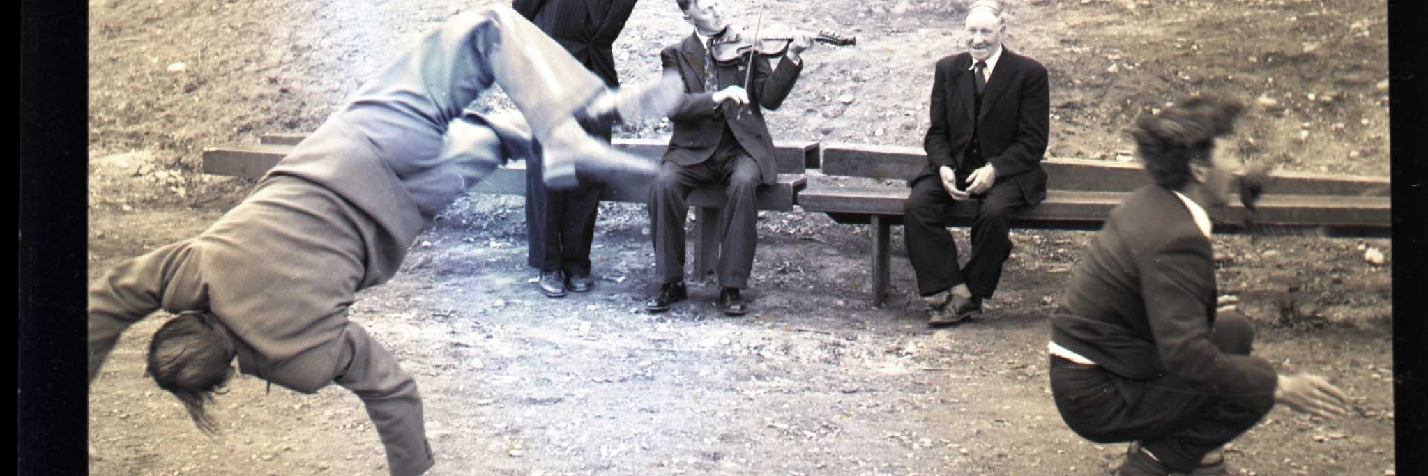 Illustrasjonsfoto: Tradisjonelt bryllup i Ulvik i Hardanger i mai 1954. Arkivreferanse: RA/PA-0797/U/Ua/L0032/0498