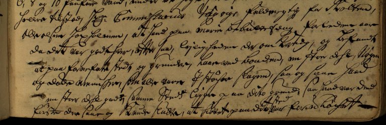 Tingbokutsnitt. Her forteller Olle Olsen Hoxholmen om hva han registrerte da han Maria Bebudelsesdag 1725 så nærmere på vrakrestene. Disse lå en god fjerdingsvei fra husene på Goksøyr på Runde. (Arkivreferanse: Statsarkivet i Trondheim, Justisprotokoll nr. 15 (Tingbok nr. 27), fol. 100a, Sunnmøre sorenskriverembete 1725 - 1729).